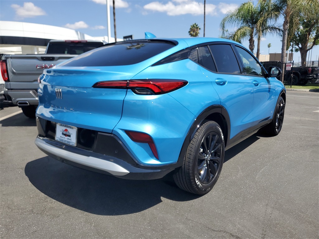 2026 Buick Envista Sport Touring Image 3 of 17