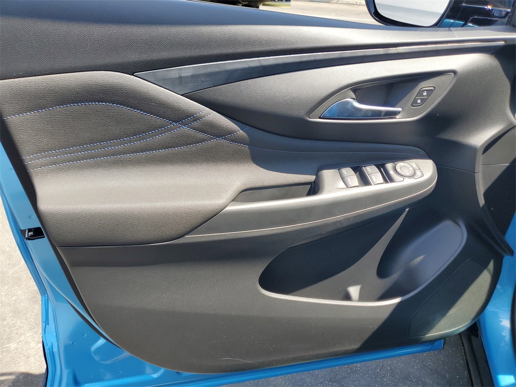 2026 Buick Envista Sport Touring Image 12 of 17