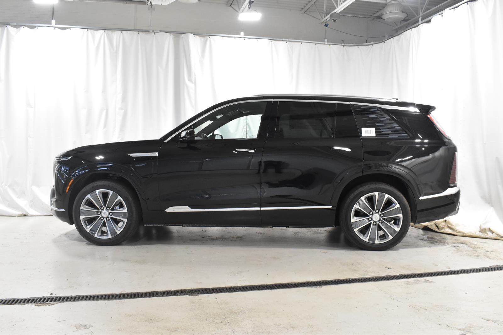 2026 Cadillac VISTIQ Luxury Image 8 of 20