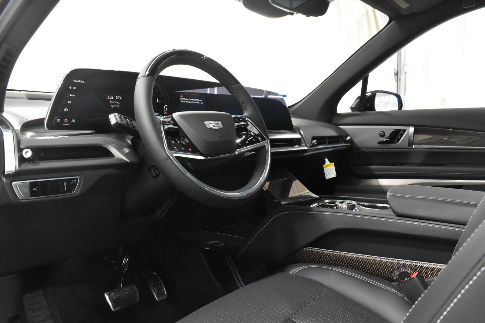 2026 Cadillac VISTIQ Luxury Image 13 of 20