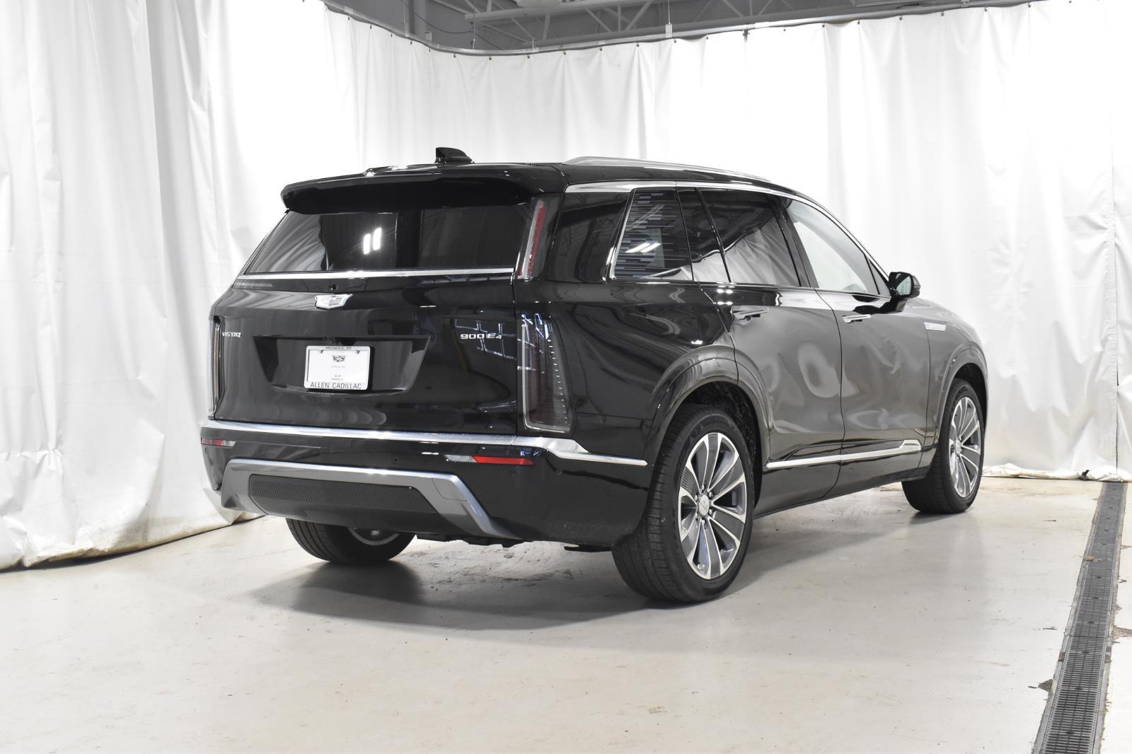 2026 Cadillac VISTIQ Luxury Image 5 of 20