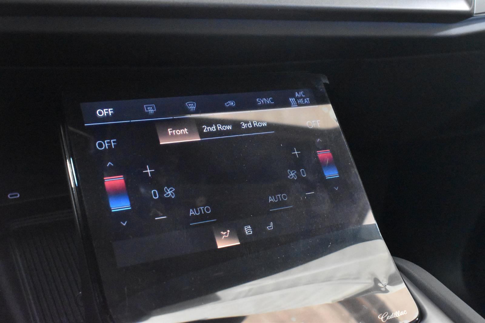 2026 Cadillac VISTIQ Luxury Image 18 of 20