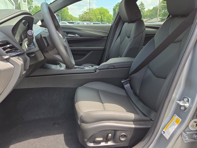 2026 Cadillac CT4 Luxury Image 6 of 12