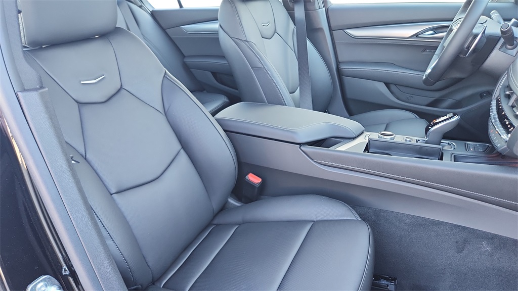 2026 Cadillac CT5 Premium Luxury Image 13 of 35