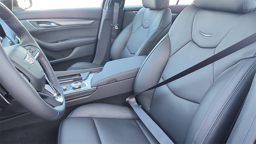 2026 Cadillac CT5 Premium Luxury Image 14 of 35