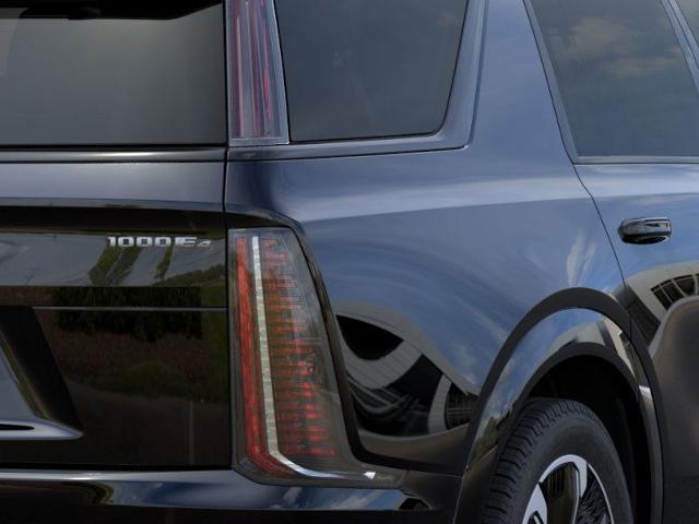 Vehicle image 21 of 24