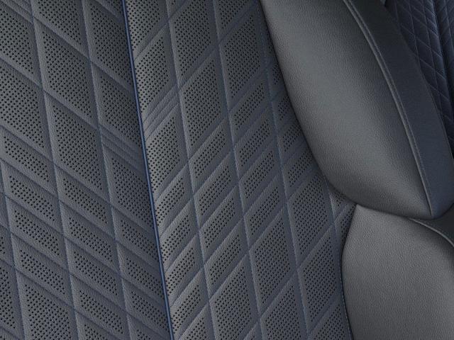 Vehicle image 13 of 24