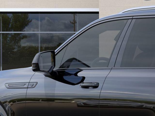Vehicle image 22 of 24
