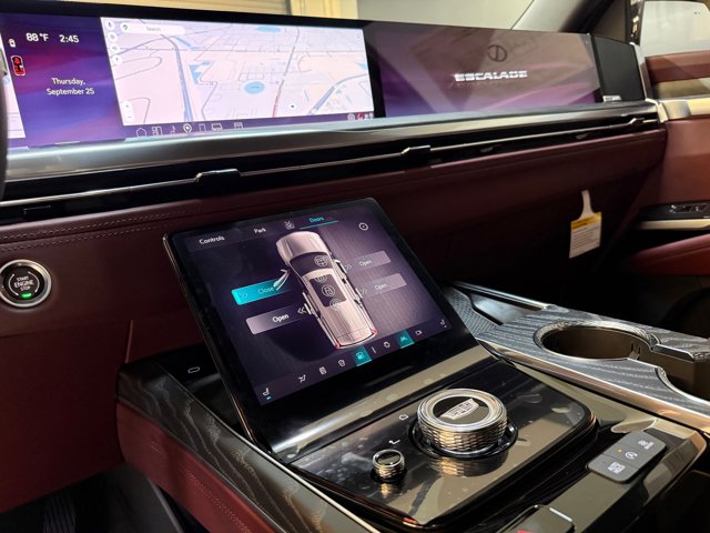 2026 Cadillac Escalade 4WD Luxury Image 30 of 61