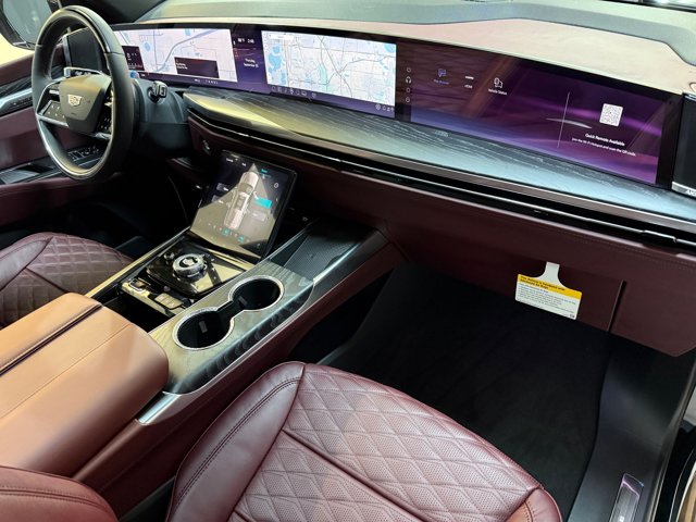 2026 Cadillac Escalade 4WD Luxury Image 21 of 61