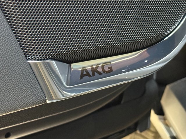 2026 Cadillac Escalade 4WD Luxury Image 41 of 61