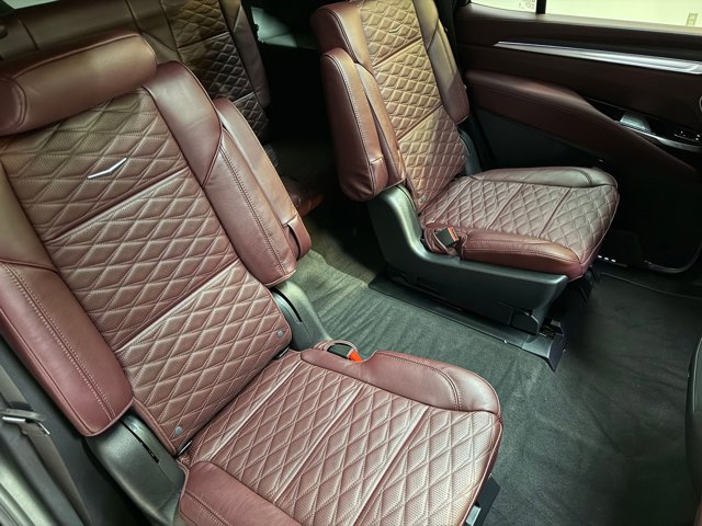 2026 Cadillac Escalade 4WD Luxury Image 13 of 61