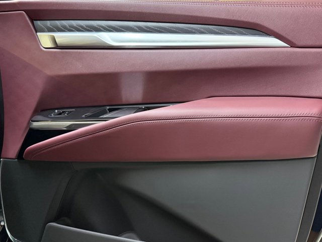 2026 Cadillac Escalade 4WD Luxury Image 33 of 61