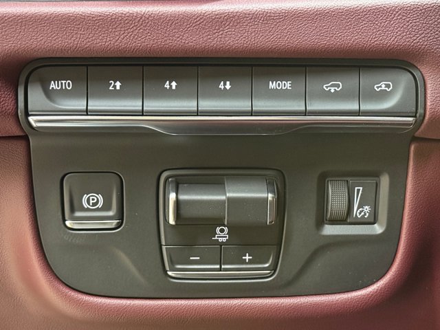 2026 Cadillac Escalade 4WD Luxury Image 35 of 61