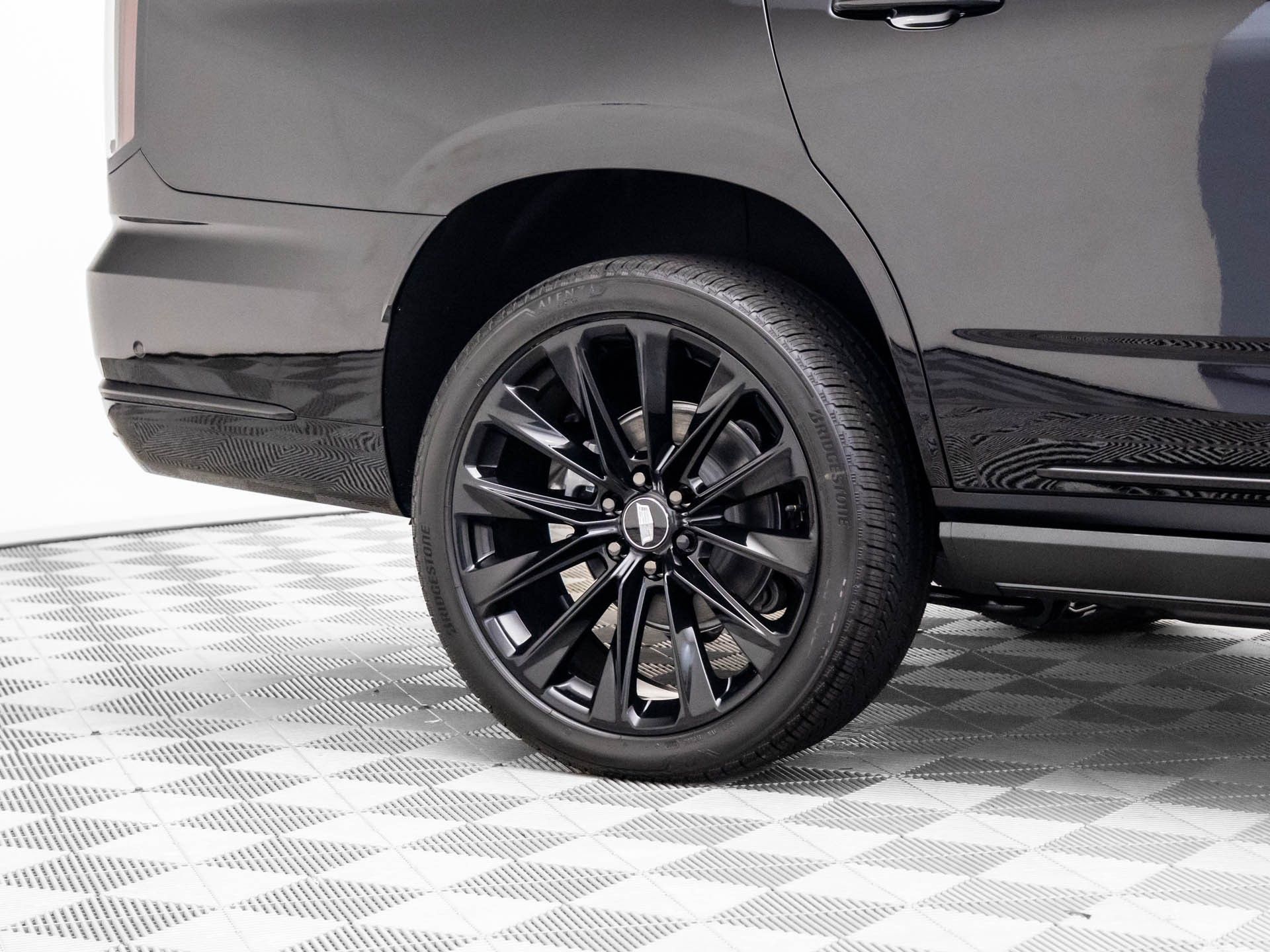 2026 Cadillac Escalade 4WD Platinum Sport Image 11 of 39