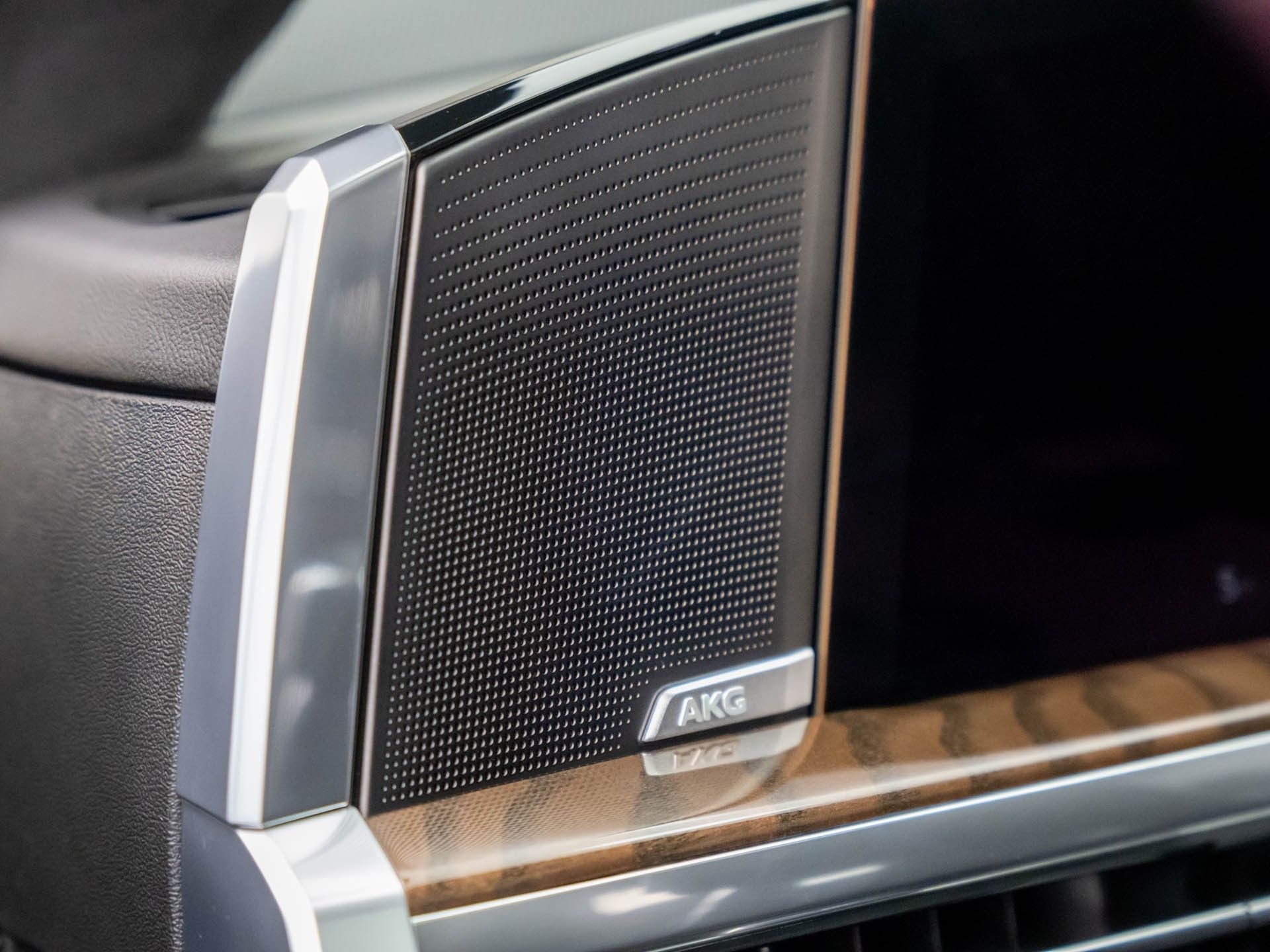 2026 Cadillac Escalade 4WD Platinum Sport Image 30 of 39