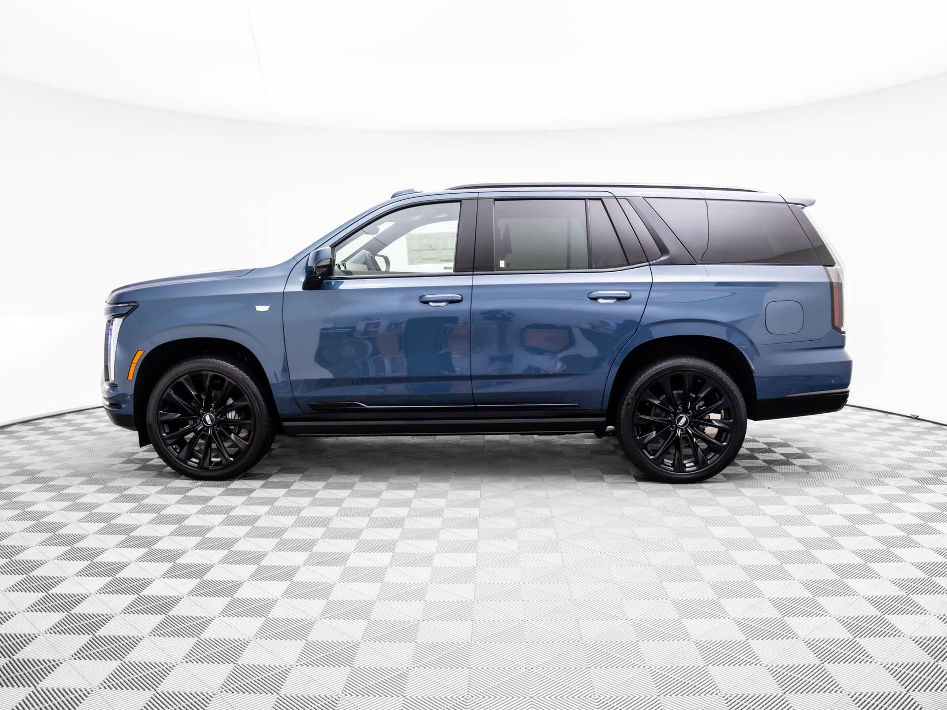 2026 Cadillac Escalade 4WD Platinum Sport Image 9 of 36