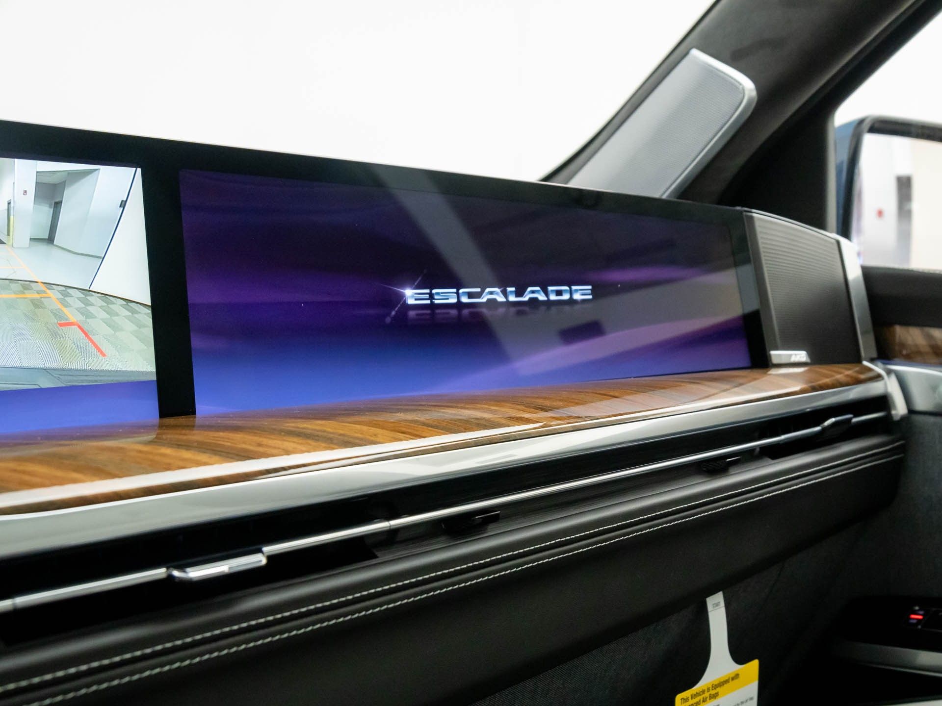 2026 Cadillac Escalade 4WD Platinum Sport Image 24 of 36