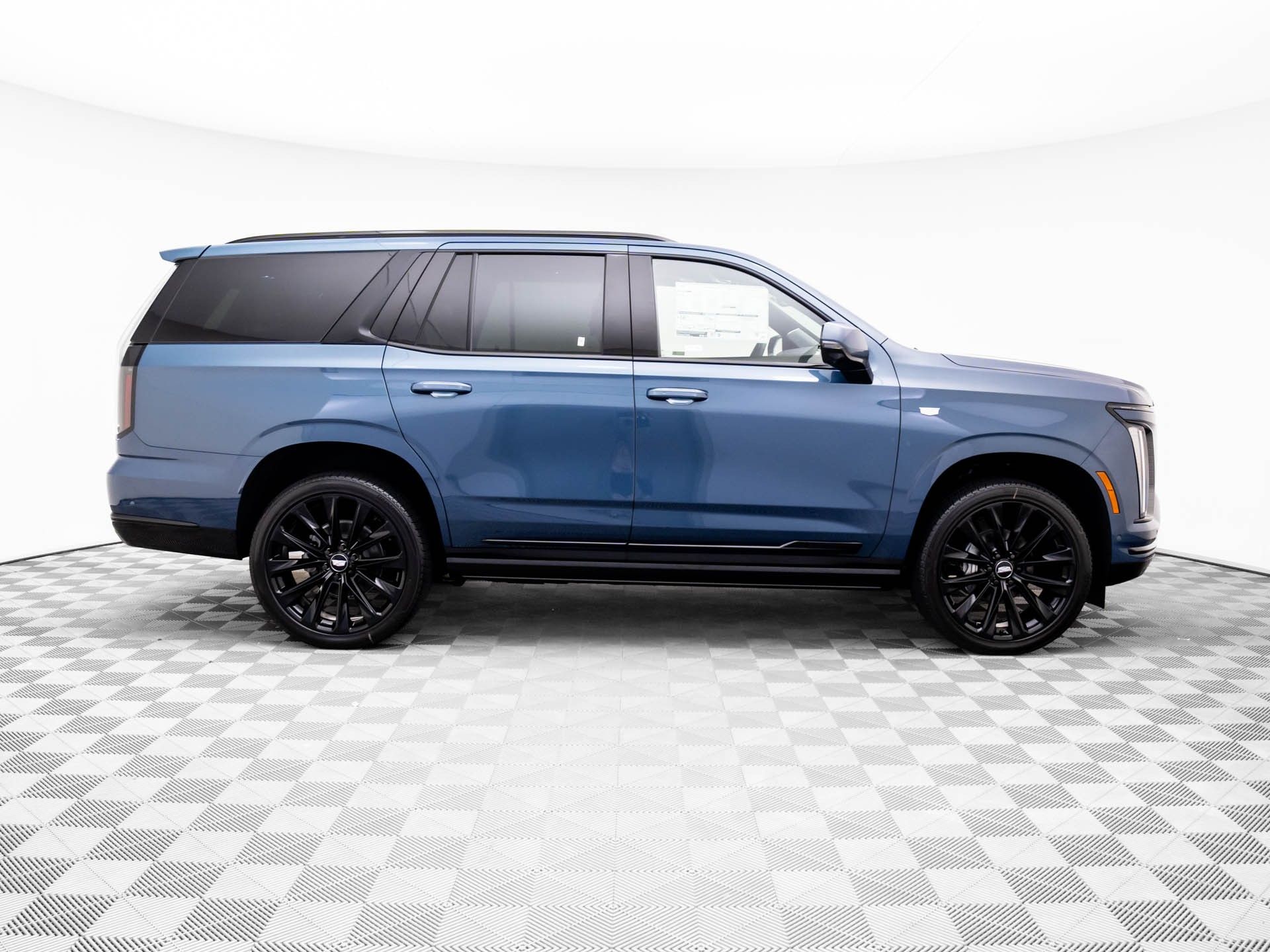 2026 Cadillac Escalade 4WD Platinum Sport Image 4 of 36