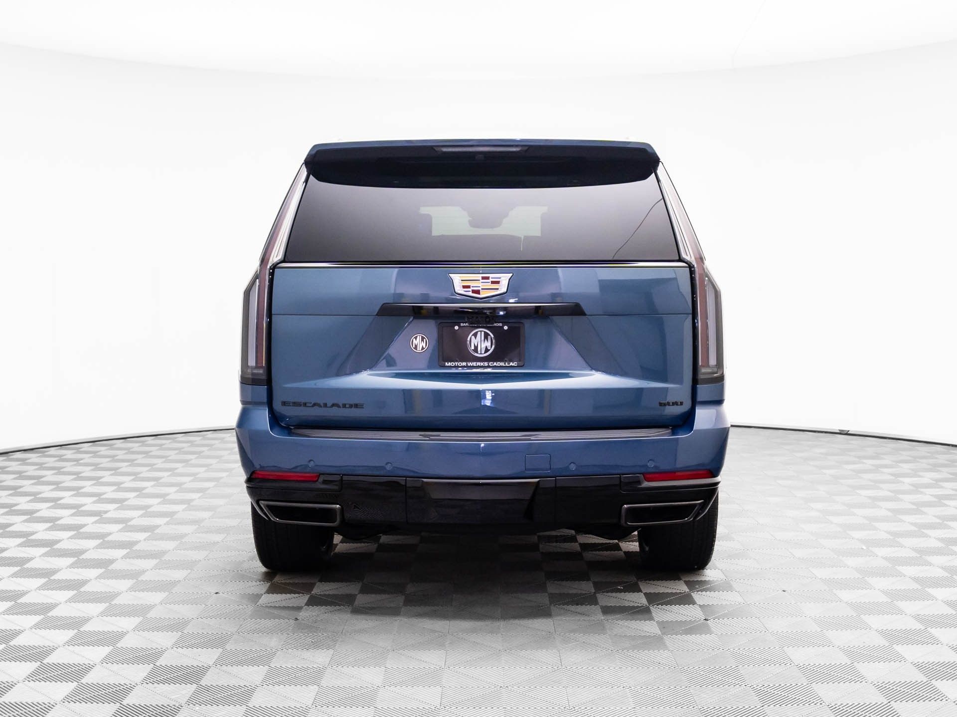 2026 Cadillac Escalade 4WD Platinum Sport Image 7 of 36