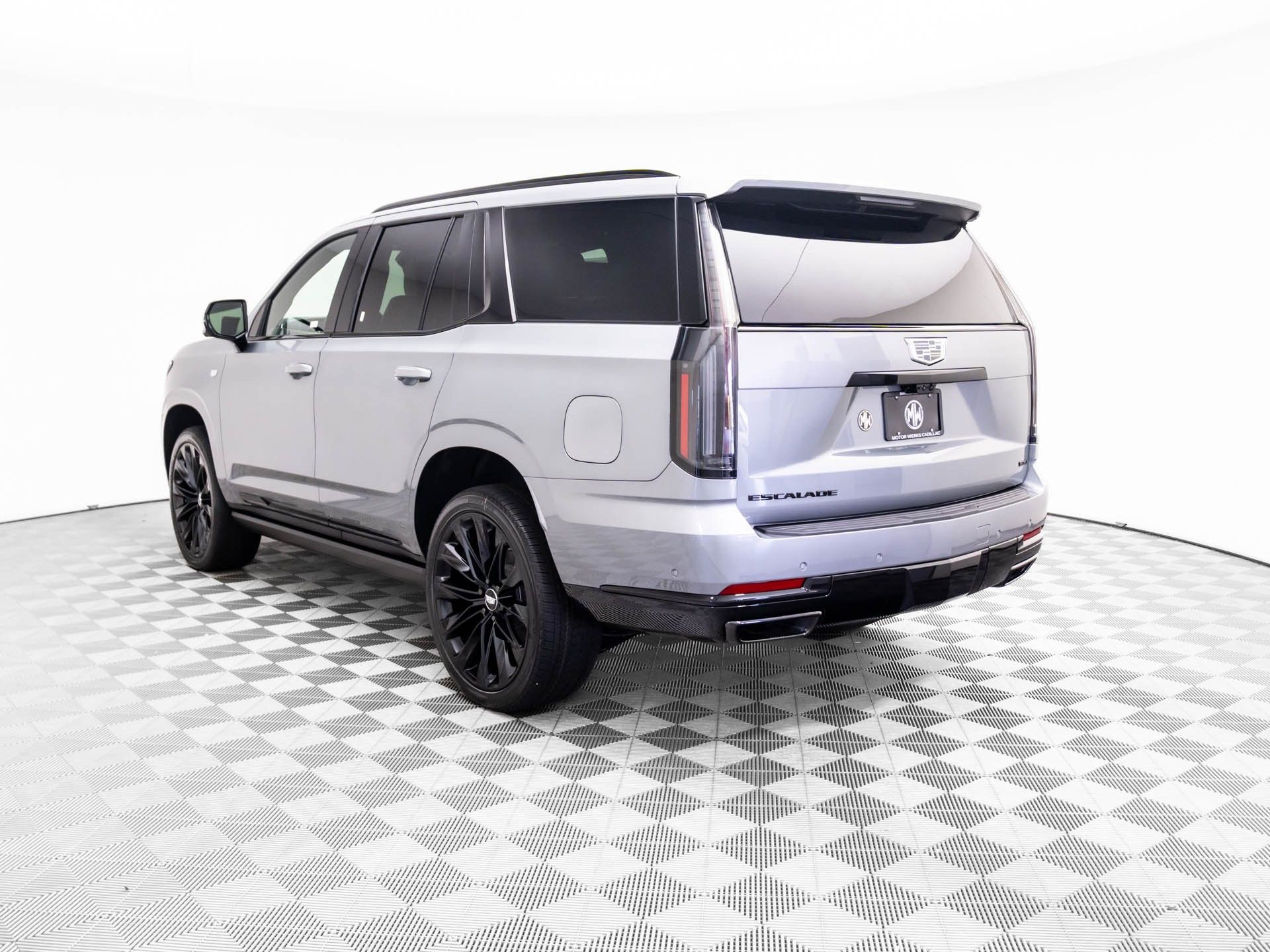 2026 Cadillac Escalade 4WD Platinum Sport Image 8 of 40