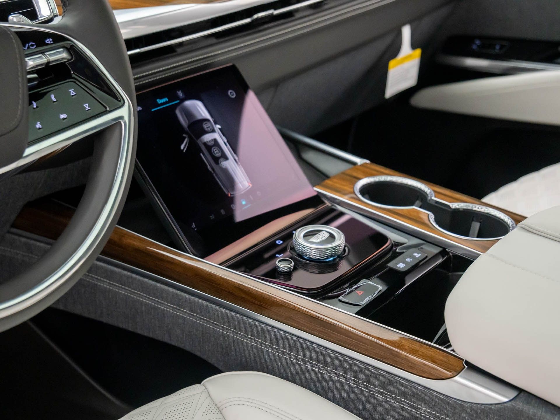 2026 Cadillac Escalade 4WD Platinum Sport Image 25 of 40