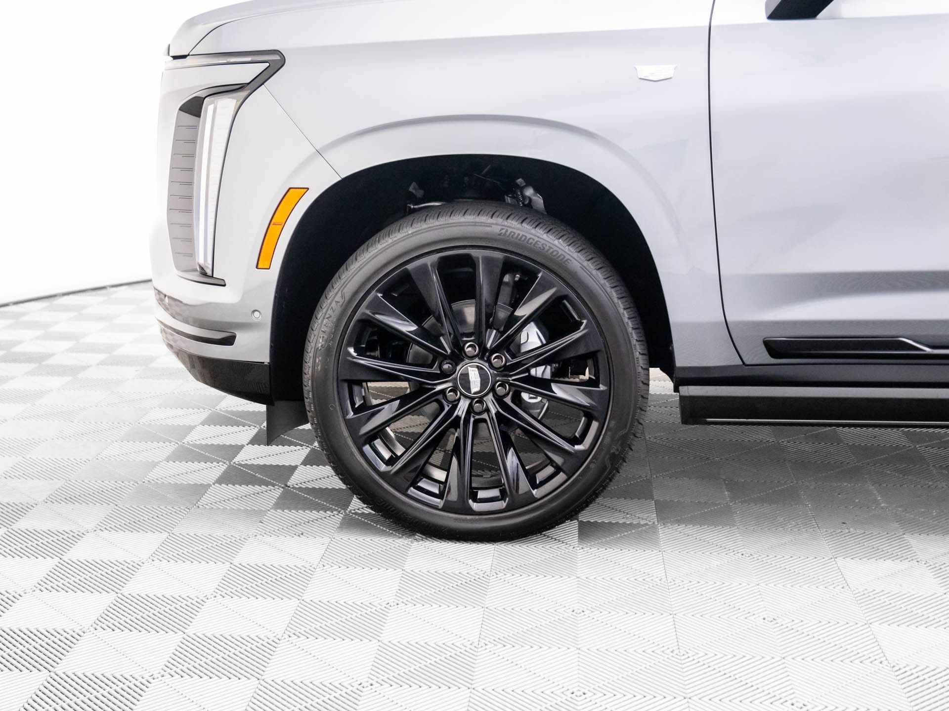 2026 Cadillac Escalade 4WD Platinum Sport Image 12 of 40