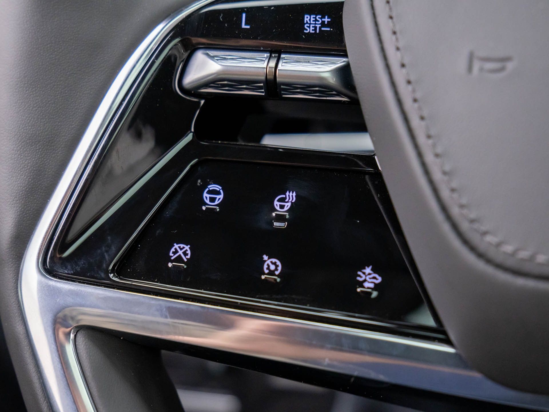 2026 Cadillac Escalade 4WD Platinum Sport Image 40 of 40