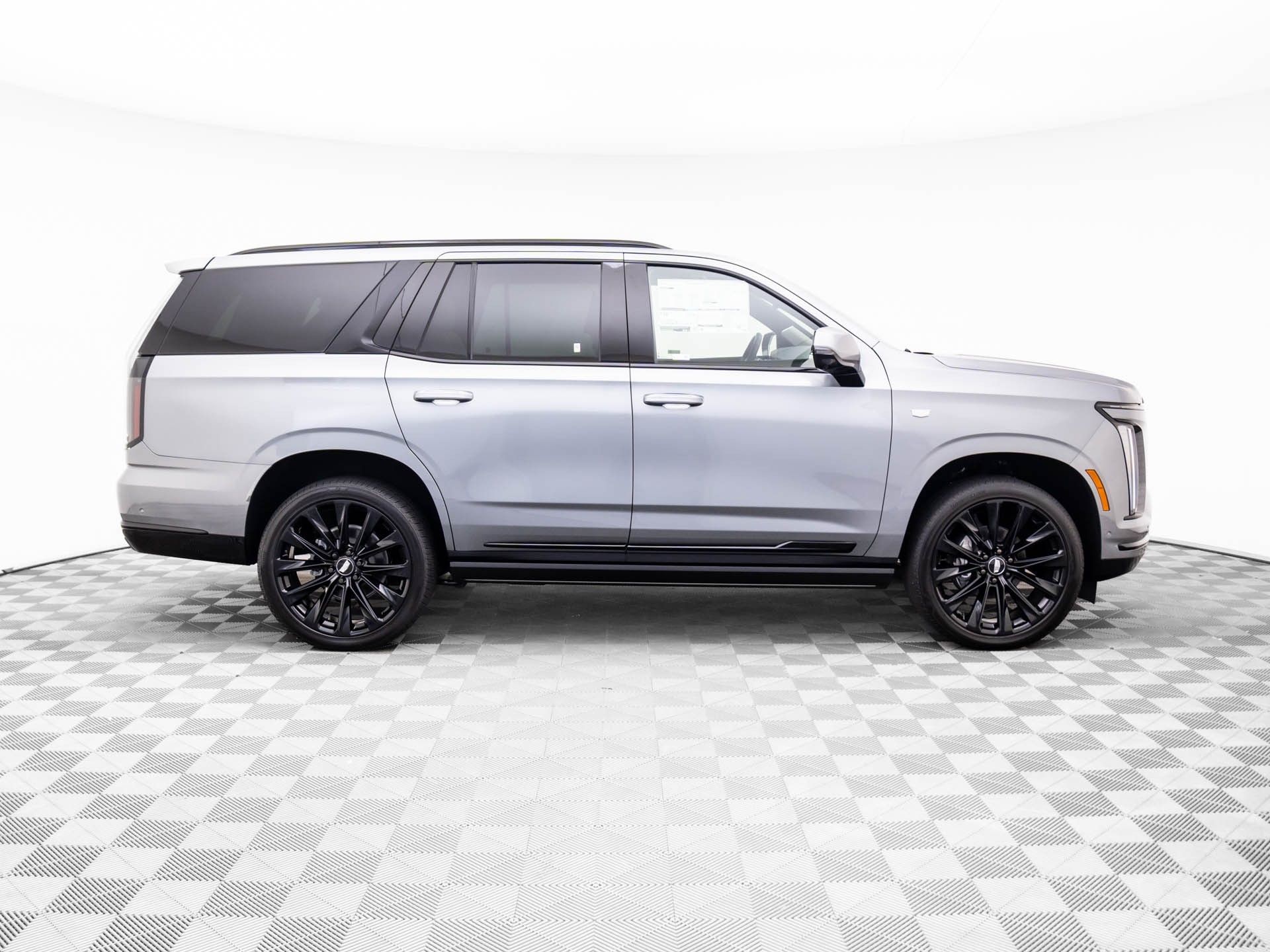 2026 Cadillac Escalade 4WD Platinum Sport Image 4 of 40