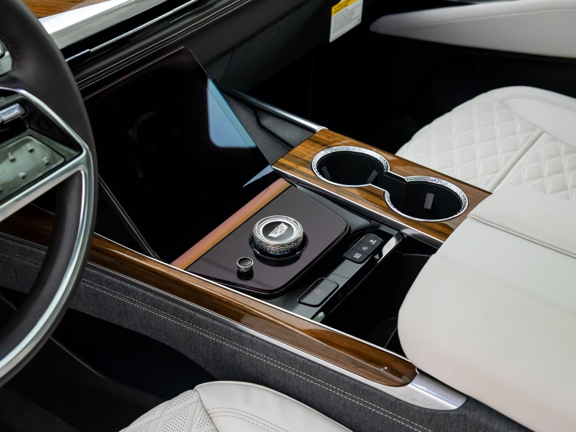 2026 Cadillac Escalade 4WD Platinum Sport Image 28 of 37