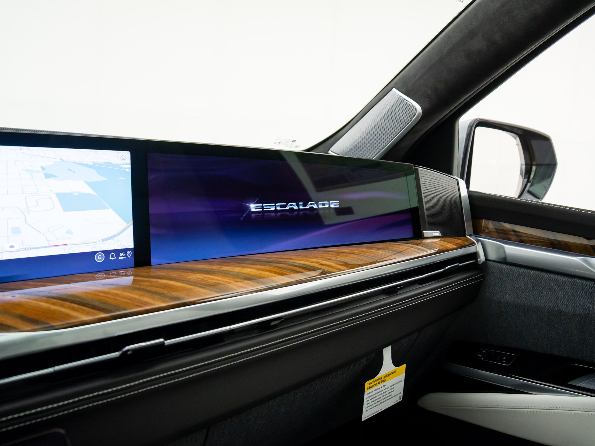 2026 Cadillac Escalade 4WD Platinum Sport Image 27 of 37