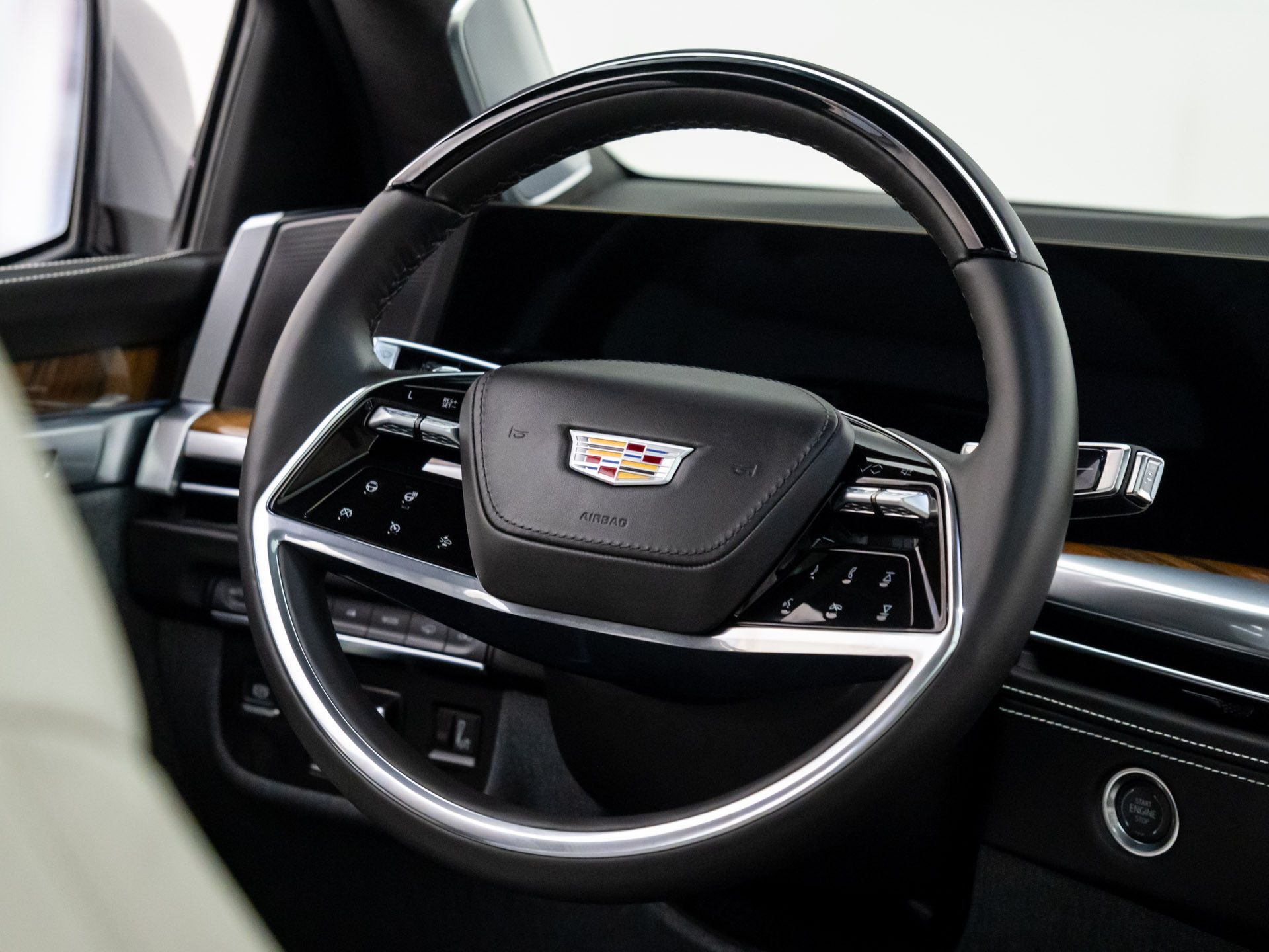 2026 Cadillac Escalade 4WD Platinum Sport Image 19 of 37