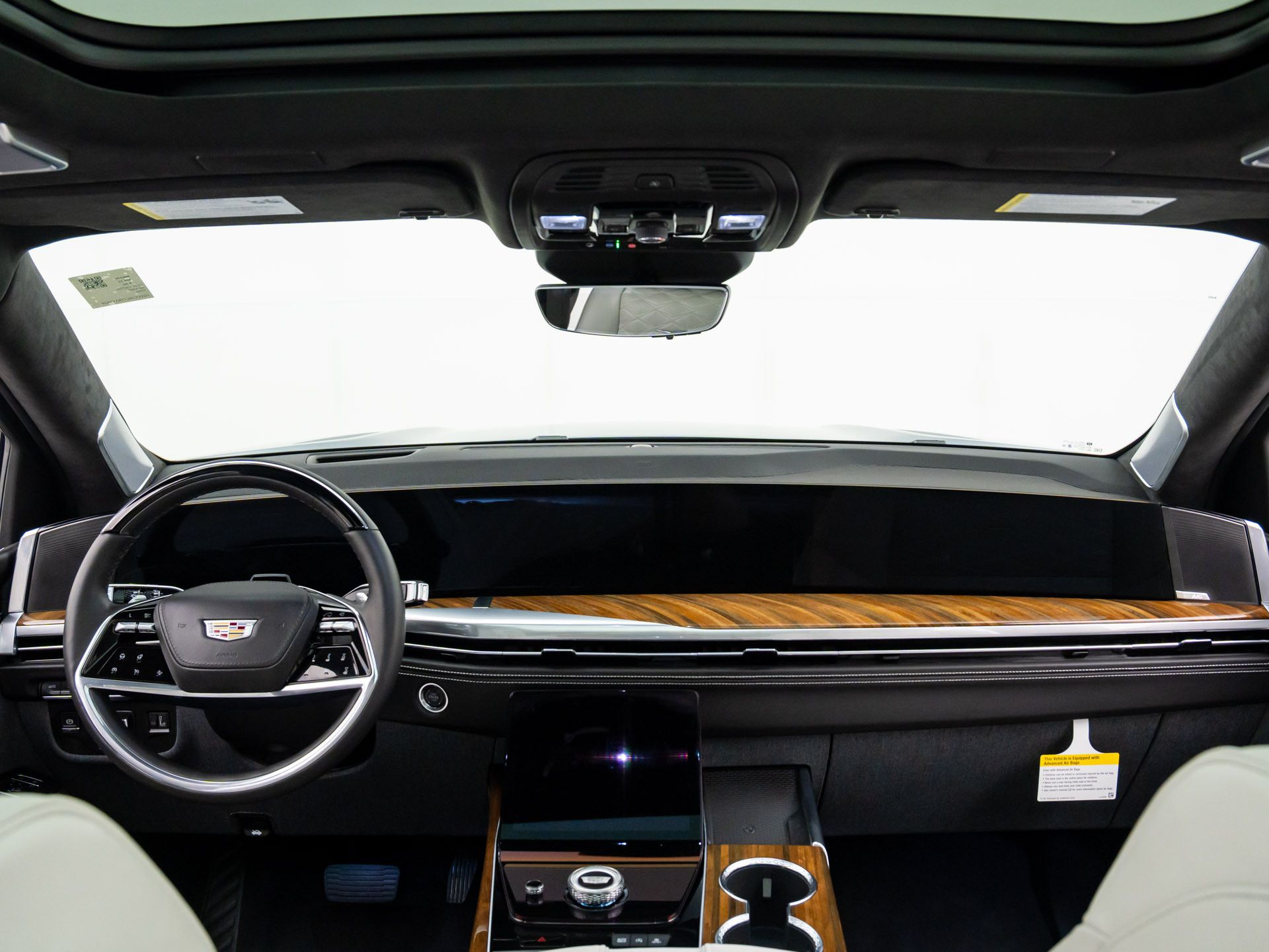 2026 Cadillac Escalade 4WD Platinum Sport Image 18 of 37