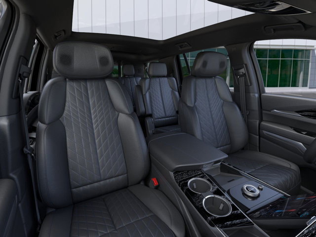 Vehicle image 10 of 24