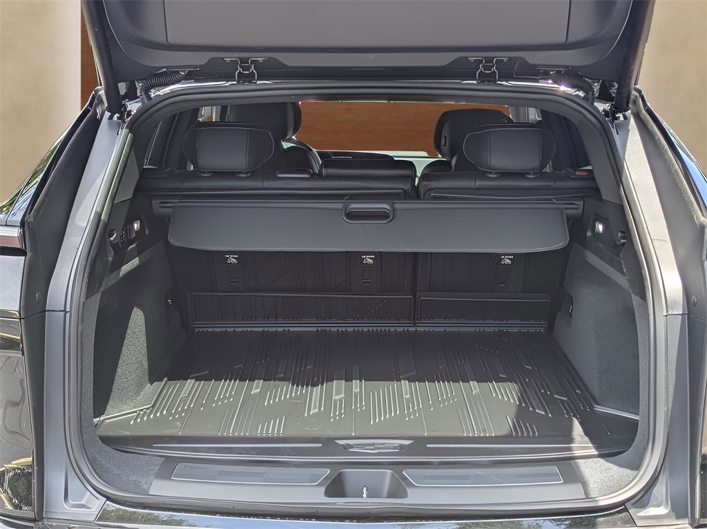 Vehicle image 6 of 20