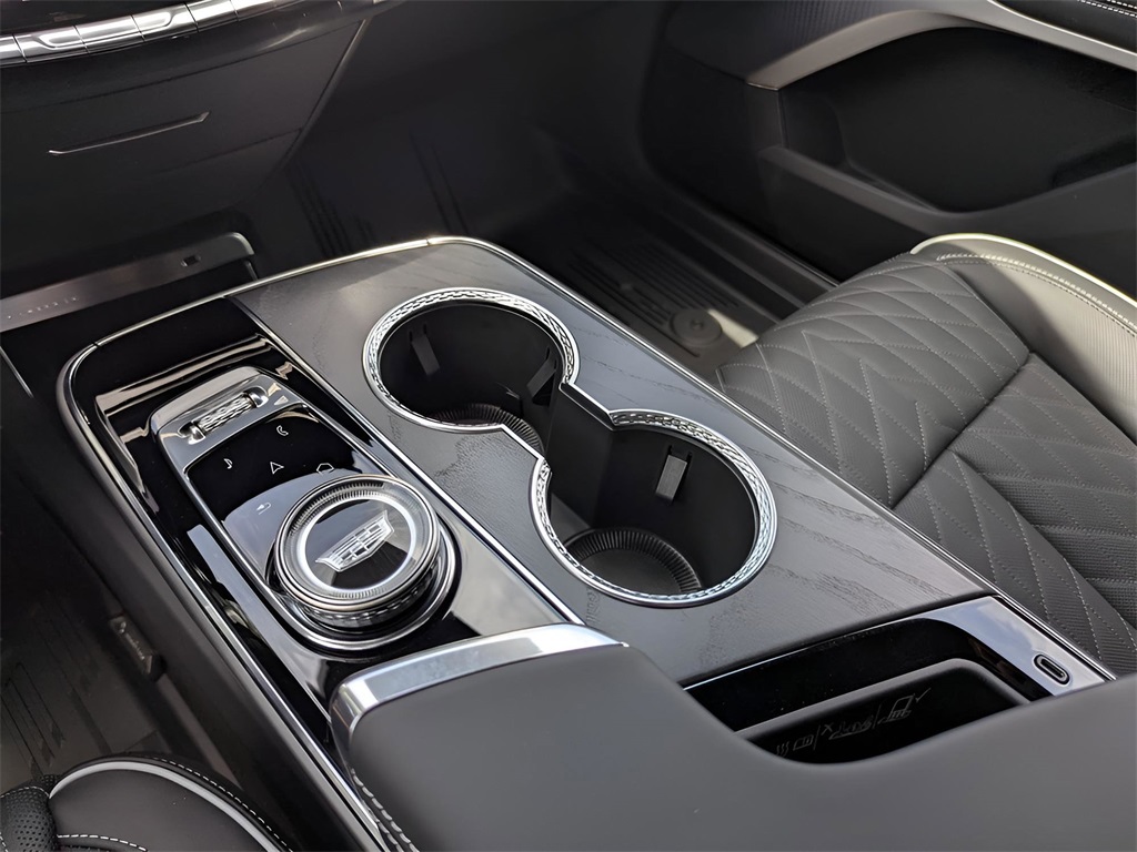 Vehicle image 11 of 20
