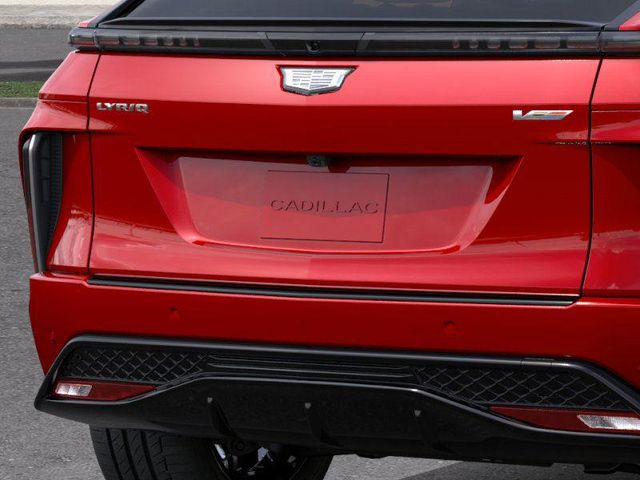 2026 Cadillac LYRIQ LYRIQ-V Premium Image 21 of 24