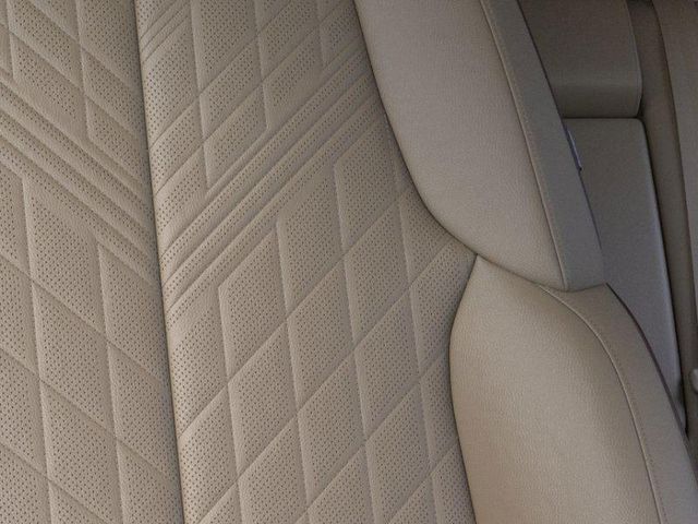 2026 Cadillac LYRIQ LYRIQ-V Premium Image 14 of 24