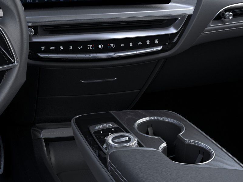 Vehicle image 25 of 26