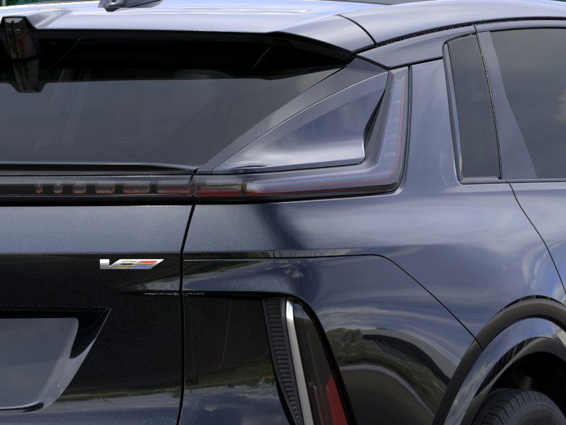 Vehicle image 13 of 26