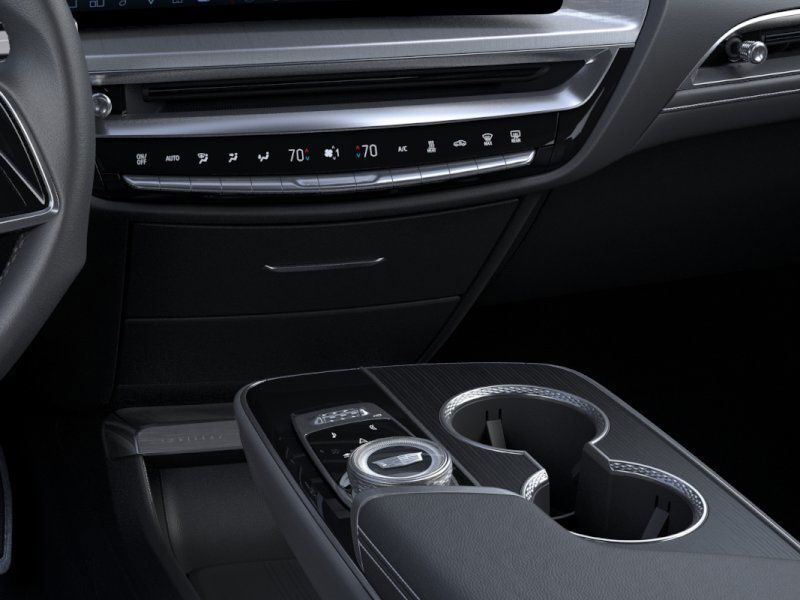 Vehicle image 25 of 26