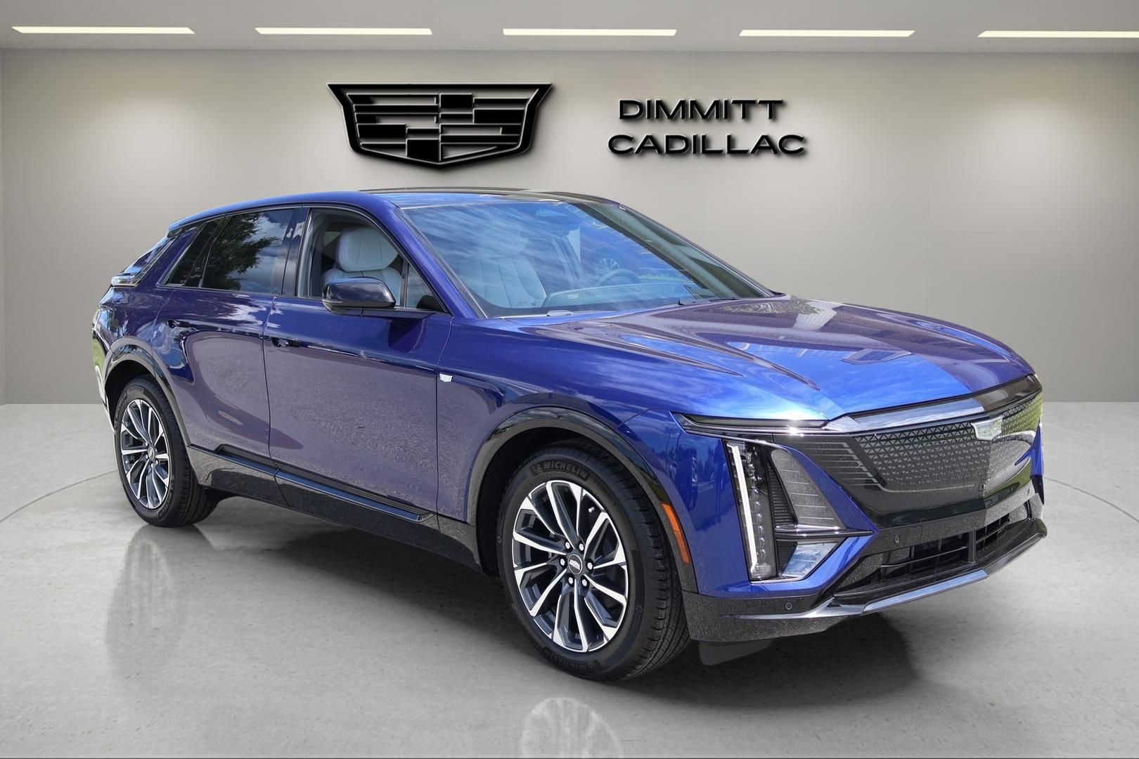 2026 Cadillac LYRIQ Sport Image 3 of 32