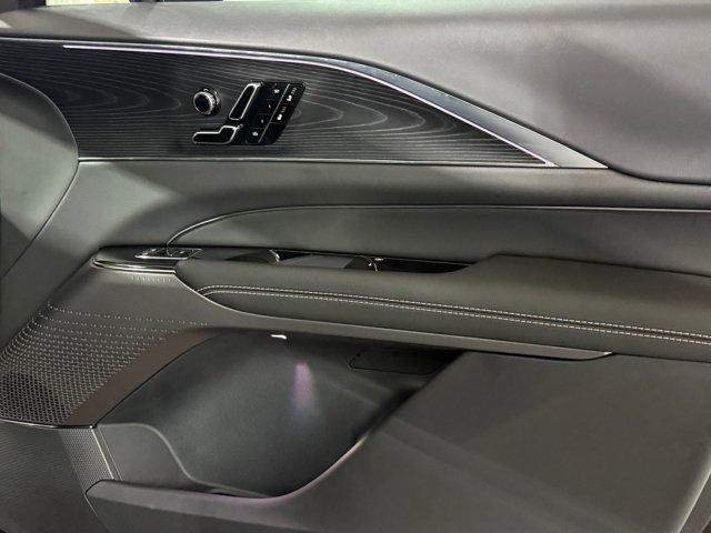 2026 Cadillac LYRIQ Sport Image 31 of 50