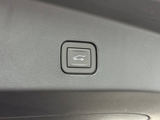 2026 Cadillac LYRIQ Sport Image 34 of 50