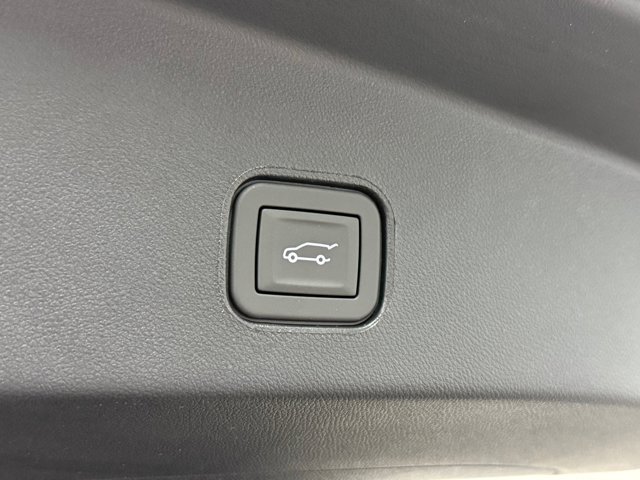 2026 Cadillac LYRIQ Sport Image 48 of 49