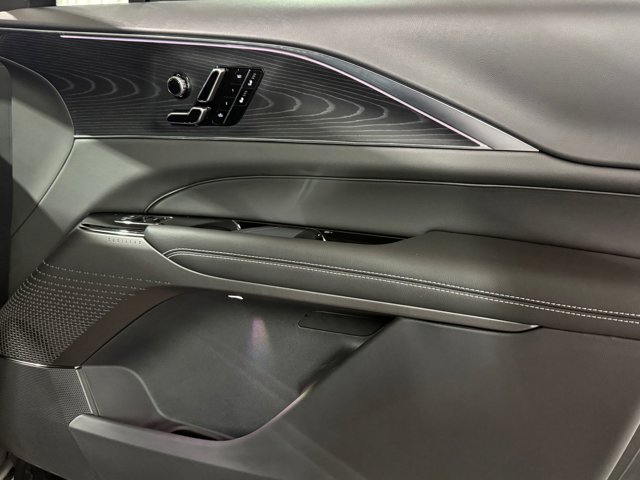 2026 Cadillac LYRIQ Sport Image 33 of 49