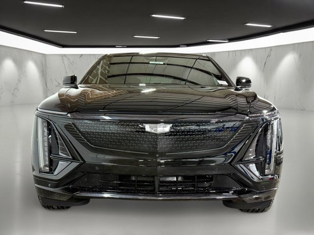 2026 Cadillac LYRIQ Sport Image 2 of 49