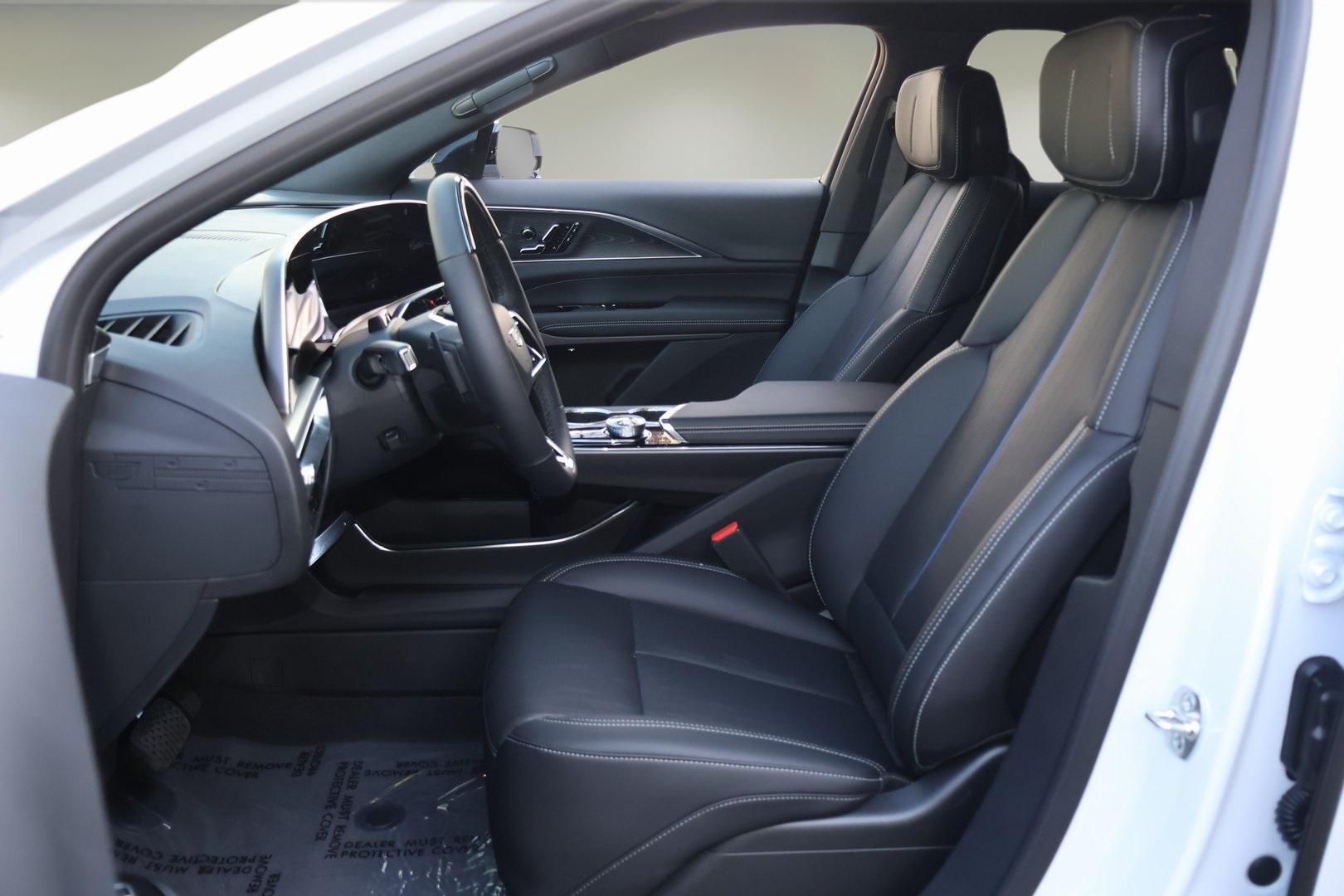 2026 Cadillac LYRIQ Sport Image 14 of 29