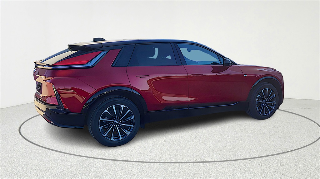 2026 Cadillac LYRIQ Sport Image 4 of 31