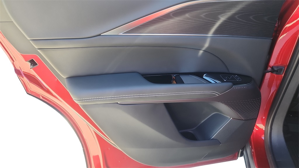 2026 Cadillac LYRIQ Sport Image 21 of 31